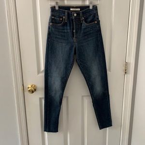 Levi’s wedgie skinny jeans